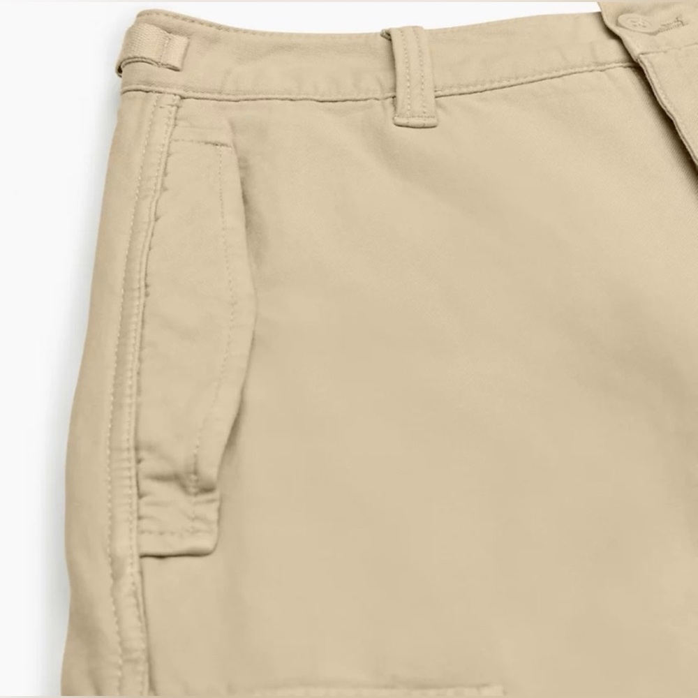 Aritzia TNA Surplus Division Supply Cargo Pants in beige, size 4 - Picture 6 of 15
